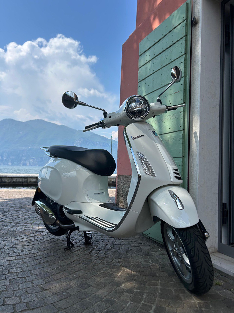 Vespa 125 Primavera - Bianca