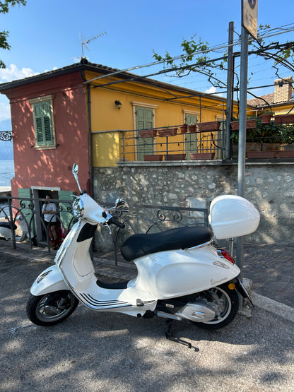 Vespa 125 Primavera - Bianca
